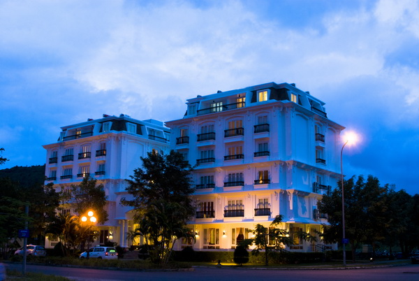 PARAGON VILLA HOTEL 